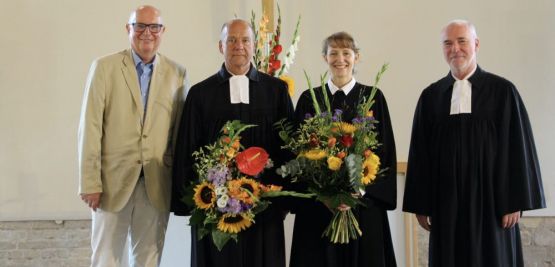 Ev. Kirchengemeinde Berlin-Johannisthal: Auf Wiedersehen, Pfarrer Hartmut Scheel! – Herzlich willkommen, Pfarrerin Juliane Bach! Foto: Jürgen Bosenius / Ev. Kirchenkreis Berlin Süd-Ost