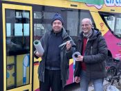 Alle Fotos hier! Weihnachtsbläserbus 2025: „Zugabe“-Rufe in Hellersdorf, wunderbarer Mitsing-Gottesdienst in der Erlöserkirche und 1.600 Euro für den Kältebus. Foto: Jürgen Bosenius