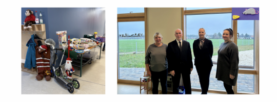 Freuten sich über das Interesse vieler Eltern an der neuen evangelischen Kita in Fredersdorf (v.l.n.r.): Kitaleiterin C. Klein, Superintendent H.-G. Furian, Kitaträger-Leiterin S. Ebel und P. Sokolowski, stellv. Kitaleiterin. Foto: ekbso.de