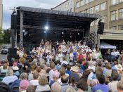 Mehr als 1.500 Menschen besuchen den Kreiskirchentag auf dem Campus für Demokratie in Berlin-Lichtenberg. Foto: ekbso.de