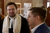 Evangelische Kirchengemeinde Lichtenberg: Herzlich willkommen Pfarrer Gideon Röder! Foto: Evangelische Kirchengemeinde Lichtenberg