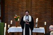Evangelische Kirchengemeinde Lichtenberg: Herzlich willkommen Pfarrer Gideon Röder! Foto: Evangelische Kirchengemeinde Lichtenberg